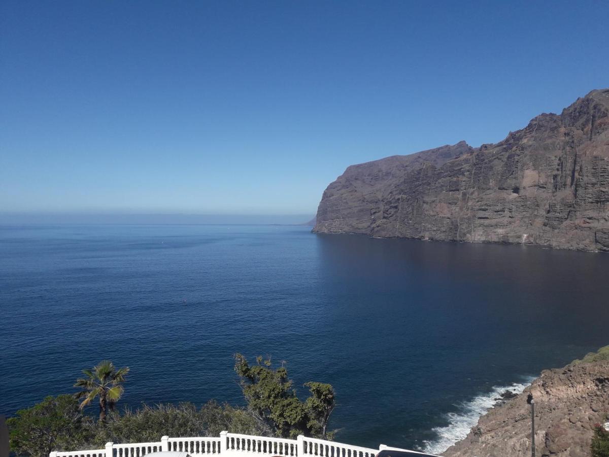 Los Gigantes In Front Of Sea Acantilado de los Gigantes Exterior foto